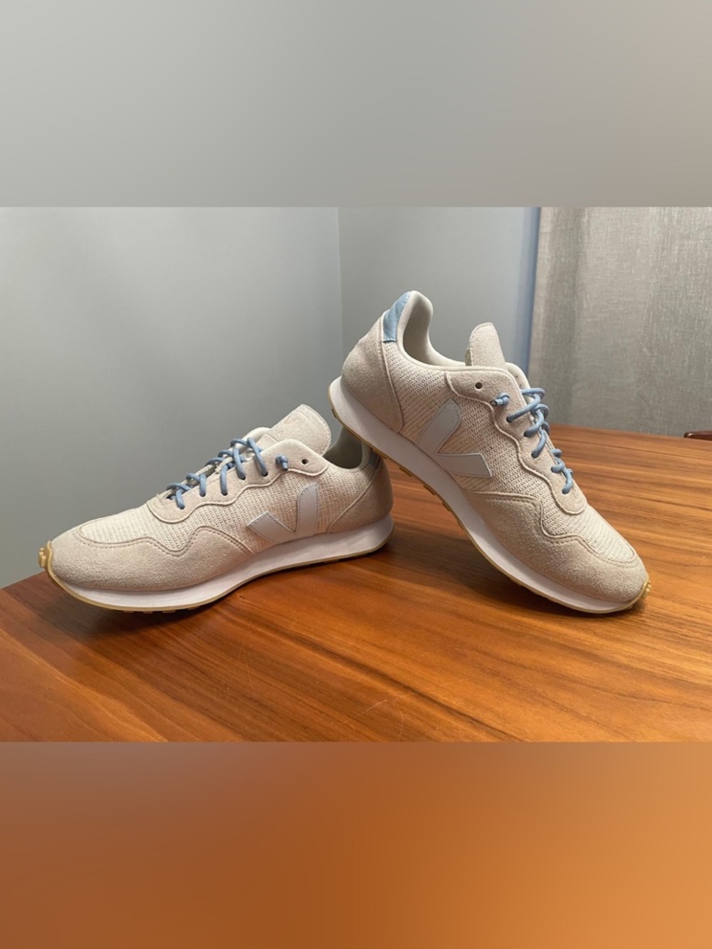 Veja Campo Retro Vibe Beige & Light Blue Women's Suede Sneakers US 9/EUR 40 EUC